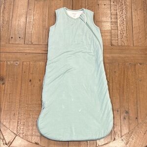 Kyte baby bamboo sleep sack 2.5 TOG 0-6 months light green